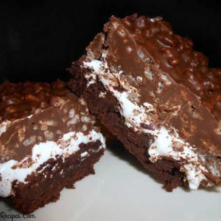 Brownie BOMB Bars Recipe - (4.5/5) Brownie Bomb, Marshmallow Crème, Mallow Cups, Holiday Desserts Christmas, Brownie Bars, Marshmallow Creme, Incredible Recipes, Brownie Cake, Semi Sweet Chocolate Chips