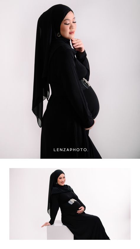 Hijab Maternity Shoot, Muslim Maternity Photoshoot, Maternity Shoot Hijab Studio, Poto Studio, Mommy Daughter Photoshoot, Maternity Shoot Outfit, Pregnancy Belly Photos, Maternity Photography Studio, Maternity Photography Poses Pregnancy Pics