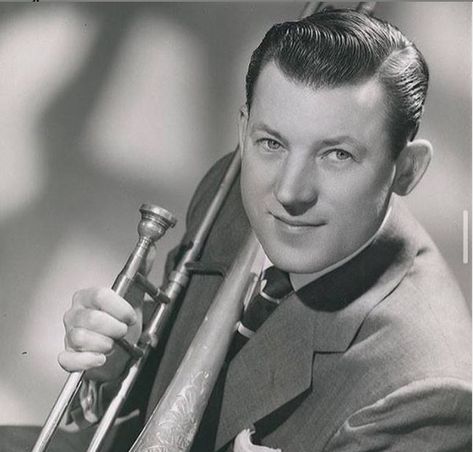 Joseph Raymond Conniff Profilo: Born Joseph Raymond Conniff, 6 November 1916, Attleboro, Massachusetts. Died 12 October 2002, Escondido, California. The Ray Conniff Singers Ray Conniff in 1967 In 1959, Conniff started The Ray Conniff Singers (12 women and 13 men, comprising mainly the Ron Hicklin Singers) and released the album It's the Talk of the Town.[1] This group brought him his biggest hit: Somewhere My Love (1966). The album's title track's lyrics were sung to the music of "Lara's Theme" Ray Conniff, Great Songs, The Ray, Jazz Band, Vintage Mens Fashion, Easy Listening, Jazz Musicians, Memory Scrapbook, Ear Candy