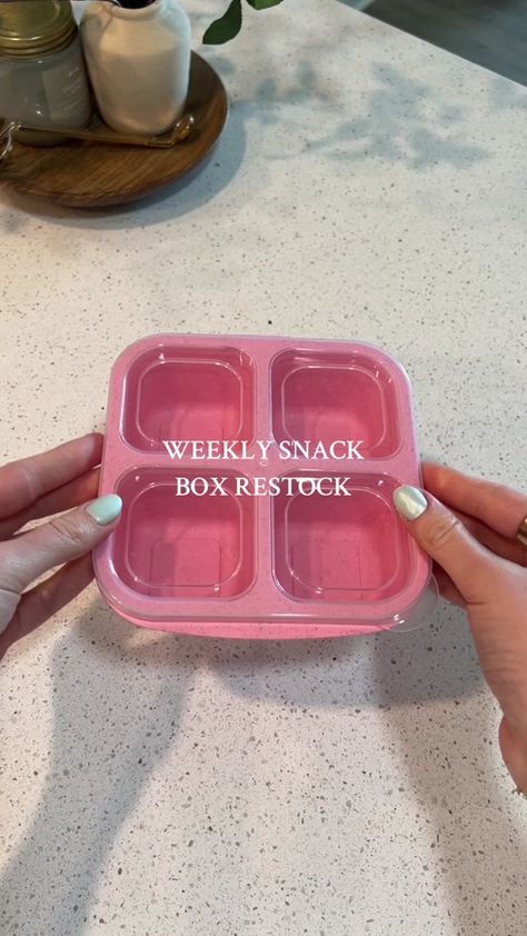 restock my adult lunchables with me for the week 💃🏼 #snackbox #snack... | Snack Restock | TikTok Healthy Snack Bento Boxes, Healthy Snacks Travel, Adult Snack Box Ideas, Healthy Snacklebox Ideas, Bento Snack Box Ideas, Healthy Snack Boxes For Adults, Snack Box Ideas For Adults, Snackle Box Ideas For Kids, Snack Packs For Adults