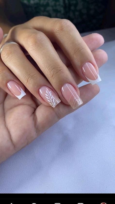 Trendy Christmas Nails, Easy Nail Art Ideas, Elegant Touch Nails, The Audacity, Girly Acrylic Nails, Work Nails, Holiday Events, Bride Nails, Sparkly Nails