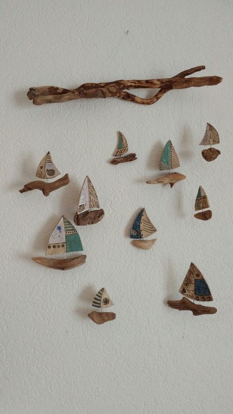 Driftwood Mobile, Driftwood Diy, Penanda Buku, Driftwood Art Diy, Driftwood Jewelry, Driftwood Projects, Driftwood Decor, Driftwood Crafts, Beach Crafts