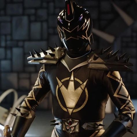 Robo Tommy from the Power Rangers 25th anniversary Episode Dimensions in Danger #PowerRangersDinoThunder #PowerRangers25 #robot #superninjasteel #powerrangers Dino Thunder Black Ranger, Jason Power Rangers, Power Tommy, Gold Power Ranger, Power Rangers Dino Thunder, Tommy Oliver Power Rangers, Josh Johnson, Ranger Car, Power Ranger Black