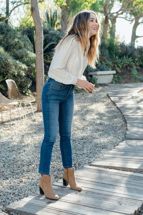 Lauren Conrad Outfits, Conrad Style, Lauren Conrad Collection, Lauren Conrad Style, Business Attire Women, Laguna Beach California, Professional Attire, Business Dresses, Beach California