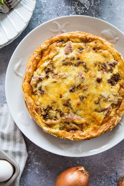 Quiche With Phyllo Crust, Phyllo Quiche Recipe, Phyllo Dough Quiche, Phyllo Breakfast, Phyllo Quiche, Prosciutto Quiche, Philo Dough, Phyllo Dough Recipes, Savoury Tarts