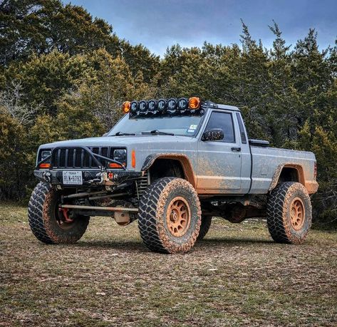 Comanche Jeep, Toyota Pickup 4x4, Jeep Zj, Jeep Xj Mods, Jeep Pickup Truck, Jeep Wj, American Pickup Trucks, Jeep Comanche, American Trucks