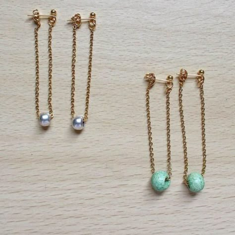 5-Minute Chain Earrings | Use up your scrap chain and leftover beads with these easy, trendy earrings! These DIY bead earrings only take 5 minutes to make, so you can make them today and wear them tonight. Dish Detergent, Jewerly Making, Cleaning Agent, Beads Earrings, Making Beads, Trendy Earrings, Old Jewelry, Jewelry Repair, Dangling Earrings