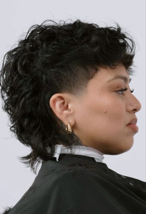 hair, mullet Queer Haircut, Undercut Curly Hair, Queer Hair, Fluffy Curly Hair, Taper Fade Curly Hair, Haircut Tips, Trendy Bob, Haircut Tip, Trendy Bob Hairstyles