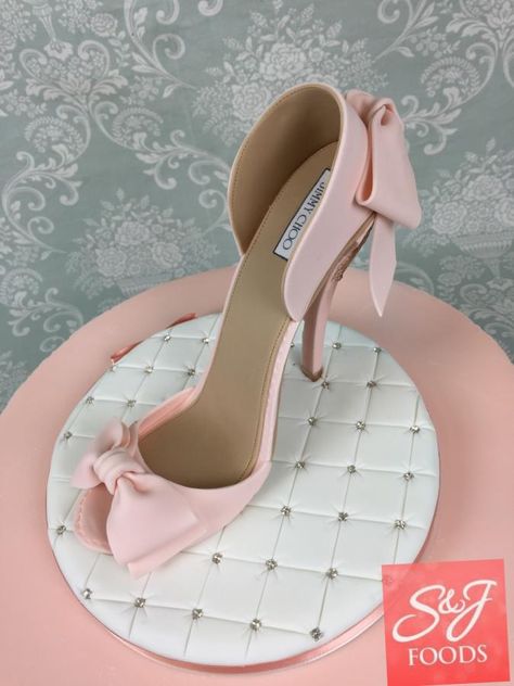 Jimmy Choo Shoe Cake - Cake by S & J Foods Gum Paste Shoe, Fondant Shoes, High Heel Cakes, Cake Shoes, Xare, Zoes Fancy Cakes, Camo Wedding Cakes, Handbag Cakes, Shoe Cakes