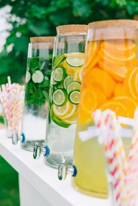 21+ Little Cutie Baby Shower Ideas (+ Free Invitation) Fruit Flavored Water, Flavored Water Drinks, Backyard Bbq Wedding, Flavored Lemonade, Wedding Drink Station, Wedding Food Drink, Candy Bar Wedding, Ibiza Wedding, Water Wedding