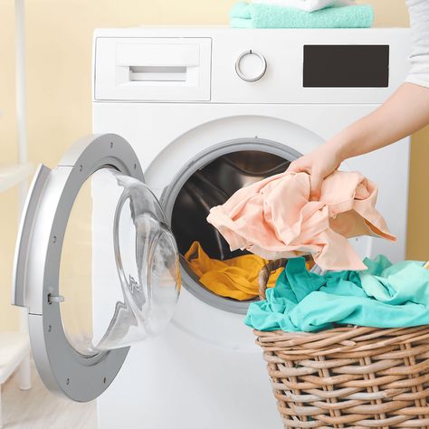 For individuals with sensitive skin or allergies, laundry can often be challenging. However, a promising solution aims to make laundry easier and safer for those with skin sensitivities: laundry detergent sheets. Commercial Laundry Service, Laundry Stripping, Laundry Detergent Sheets, Eco Friendly Laundry, Commercial Laundry, Peony Blush Suede, Candle Fragrance Oil, Washing Laundry, Liquid Laundry Detergent