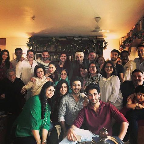 Saif Ali Khan, Kareena, Karisma, Ranbir and the entire Kapoor family celebrate Christmas together. Happy Indian Family Aesthetic, Indian Family Aesthetic, Kareena Saif, Kapoor Family, Shammi Kapoor, Shashi Kapoor, Family Lunch, Indian Family, Indian Star