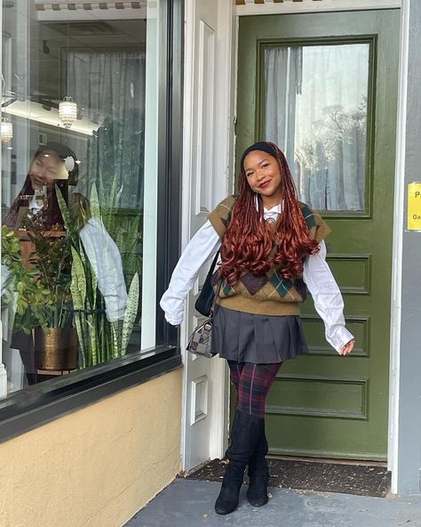 Laya Deleon Hayes Outfits, Laya Deleon Hayes Aesthetic, Laya Deleon Hayes, French Curls, Dark Academia Fashion, Cute Box Braids Hairstyles, Winter Fashion Outfits Casual, Pretty Braided Hairstyles, October 25