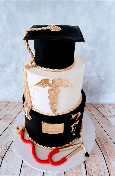 Doctor Graduation Cake, Nursing Graduation Cakes, Medical Cake, Muzică Rock, Graduation Cake Designs, Med School Graduation, Doctor Cake, Nursing Cake, Grad Cake