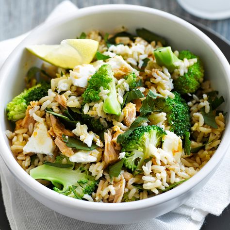 Healthy Rice Salad, Tuna Rice Salad, Salad With Broccoli, Recipe For Rice, Meal For One, Tuna Rice, Rice Broccoli, Rice Salad Recipes, Summertime Salads