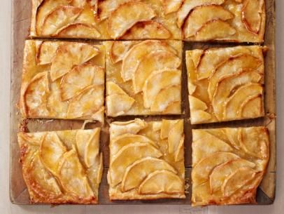 French Apple Tart Recipe, Apple Tarte, French Apple Tart, Apple Tart Recipe, Ina Garten Recipes, Homemade Pastries, Apple Tart, Tart Recipe, Easiest Apples