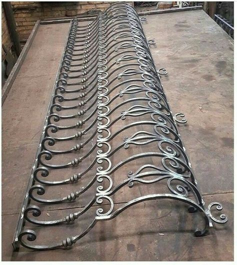 Metal Forge, درابزين السلم, Wrought Iron Stair Railing, Wrought Iron Railings, Steel Door Design, Iron Stair Railing, Metal Doors Design, Wrought Iron Stairs, Wrought Iron Design