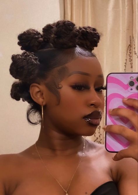 Loc Style Ideas Black Women, Claw Clip Hairstyle On Locs, Bantu Knots Locs, Short Locs Claw Clip Style, Locs Bow Hairstyle, Locs Claw Clip, Claw Clip With Locs, Dreadlocks Hair Care, Short Dreadlocks Styles