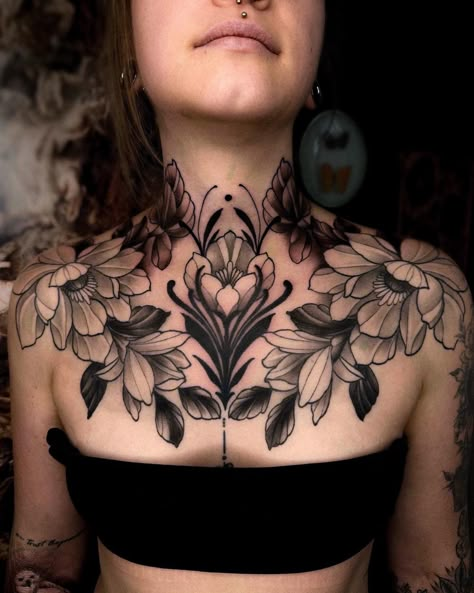 Women Sternum Tattoo, Mandala Chest Tattoo, Chest Neck Tattoo, Neck Tattoo Women, Sternum Tattoos, Front Shoulder Tattoos, Underboob Tattoo Designs, Throat Tattoo, Tattoos Mandala