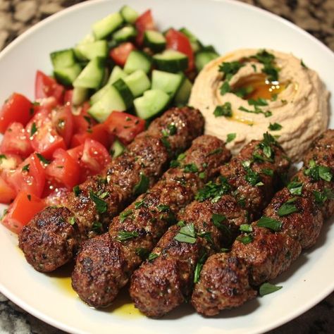 Beef Kefta, Tomato Cucumber Salad, Tomato Cucumber, Homecooked Meals, Healthy Food Dishes, Healthy Food Motivation, Food Goals, Food Is Fuel, Cucumber Salad