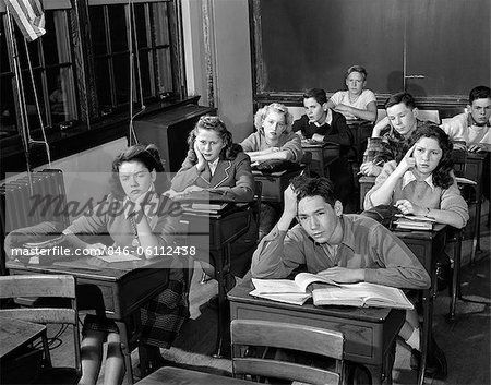 people bored in class 1940s 1950s High School, Bored In Class, Geometry High School, Retro School, High School Classroom, Flipped Classroom, Teacher Education, Vintage School, Personalized Learning