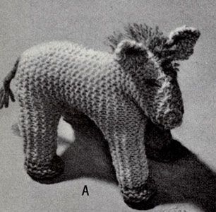 Knitted Stuffed Animals, Free Horses, Animal Knitting Patterns, Vogue Knitting, Horse Pattern, Toy Horse, Knitted Animals, Vintage Knitting Patterns, Wool Crafts