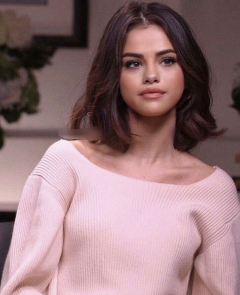 Selena Gomez Bob, Selena Gomez Haircut, Haircut Photo, Selena Gomez Short Hair, Shoulder Length Bob Haircut, Sherilyn Fenn, Selena Gomez Hair, Selena Gomez Style, Lob Hairstyle