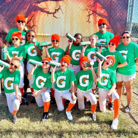 Baseball Team Halloween Costumes, Family Sports Halloween Costumes, Soccer Halloween Tournament, Soccer Team Halloween Costumes Ideas, Softball Halloween Costumes Tournament, Baseball Team Halloween Costume Ideas, Softball Team Costume Ideas, Soccer Team Halloween Costumes, Halloween Softball Tournament Costumes