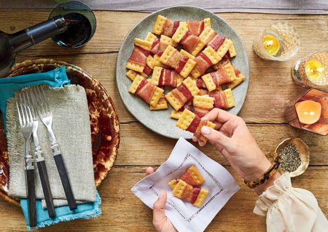 Bacon Bow Tie Crackers Outdoor Appetizers, Southern Living Recipes, Easy Apps, Summer Appetizer, Cracker Recipes, Pan Recipes, Potato Skins, Christmas Appetizers, Sheet Pan Recipes