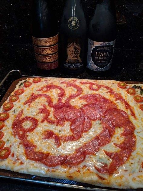 Dragon Recipe, Game Of Thrones Food, Game Of Thrones Party, Game Of Thrones Facts, Game Of Thrones Quotes, Dinner Party Themes, Got Party, Game Of Thrones Funny, Dragon Party