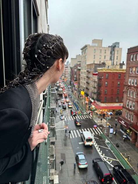 Safety Pins Fashion, Pinned Bangs, Cyberpunk Photoshoot, Cosmetic Inspiration, Performance Hairstyles, Rave Hair, Hair Color Chart, Nyc Aesthetic, Punk Hair