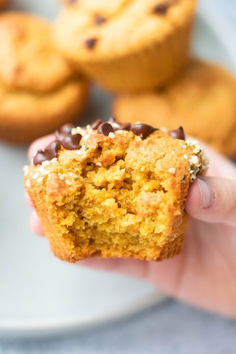 Potato Muffins Recipe, Sugar Free Eating, Vegan Chocolate Chips, Gluten Free Sweet Potato, Potato Muffins, Stuffed Sweet Potatoes, Sweet Potato Bread, Muffins Vegan, Sweet Potato Muffins