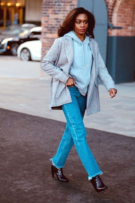 How Women Actually Style Their Blazers in the Winter | Who What Wear Ways To Style A Blazer, Style A Blazer, Sweat Oversize, Wit And Delight, Wide Legged Jeans, Outfit Combos, Masculine Style, Chic Pants, Blazer Outfit