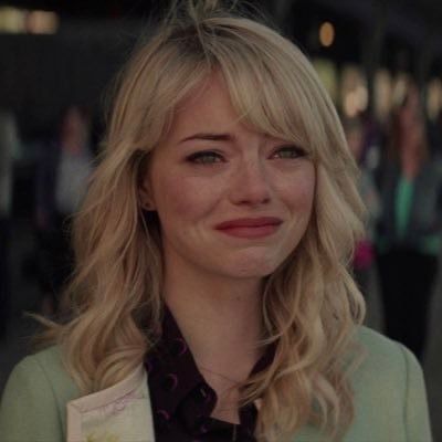 darkstark — ↷emma stone as gwen stacy packs — reblog if you... Gwen Stacy Tasm, Peter Y Gwen, Spiderman Gif, Gwen Stacy Icon, Emma Stone Gwen Stacy, Andrew And Emma, Emily Stone, Bug Boy, The Amazing Spiderman