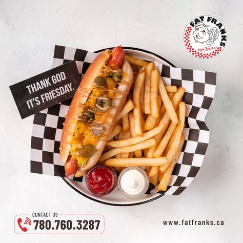 Try the combo of a hot dog and fries! We serve delicious hot dogs and fries for you and your loved ones to make the day special. 👉 Please call us a 📲 780-760-3287 Hot Dog Serving Ideas, Hot Dogs Negocio Ideas, Hot Dog Business, Hot Dog Packaging, Hot Dog Place, Hotdog Sandwich, Chicago Hot Dog, Gourmet Hot Dogs, Hot Dog Cart