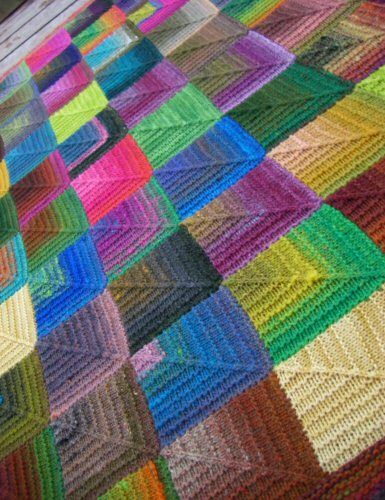 Mitred square Knitted Blanket. The instructions are at this link: http://www.shellykang.com/all-about-the-blankie Mitered Square Blanket, Knitted Blanket Squares, Knitting Squares, Mitered Square, Miniature Knitting, Knit Rug, Knitted Blanket, Knitted Afghans, Square Blanket