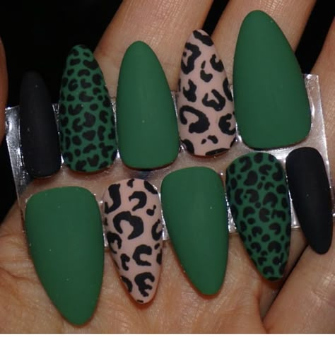 Green And Gold Leopard Nails, Wild One Nails, Green And Silver Nails Ideas, Olive Green Fall Nail Designs, Green Nail Designs Almond, 50th Birthday Nails Design, Green Animal Print Nails, Jungle Green Nails, Green Cheetah Nails