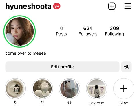 aesthetic instagram highlights idea Couple Highlight Name, Instagram Highlight Names, Aesthetic Instagram Highlights, Instagram Feed Tips, Insta Layout, Short Instagram Captions, Neat Casual Outfits, Insta Bio, Bio Ideas