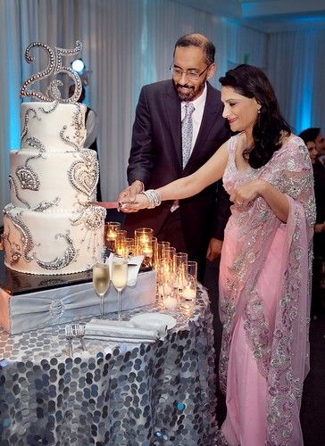 Silver Jubilee Anniversary Ideas Indian, 25th Anniversary Ideas, Anniversary Party Dress, Wedding Anniversary Traditions, 25th Wedding Anniversary Decorations, 25th Anniversary Decorations, 25th Wedding Anniversary Cakes, Party Dress Ideas, Jubilee Cake