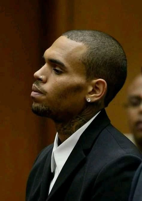 Chris Brown Haircut, Chris Brown Hair, Brown Haircut, Chris Brown Daughter, Chris Brown Photos, Chris Brown X, Breezy Chris Brown, Beard Fade, Chris Brown