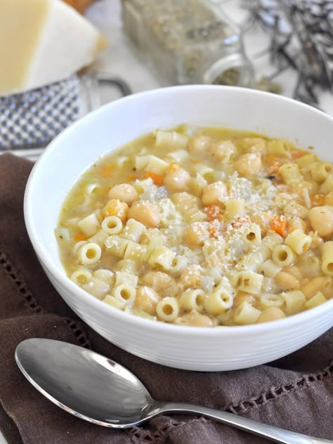 Italian Chickpea Soup, Chickpea And Pasta Recipes, Soup Dippers, Chickpeas Soup, Knorr Recipes, Lidia's Recipes, Chickpea Soup, Italian Soup, Pasta Soup