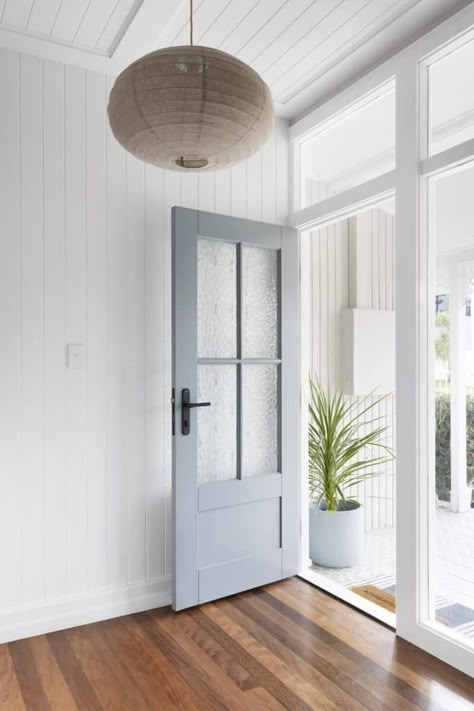 Modern Beach Cottage Exterior, Coastal Internal Doors, Front Door Weatherboard House, Front Door Hamptons, Queenslander Front Door, White House Timber Door, Hamptons Style Front Door, Coastal Doors, Front Door Coastal