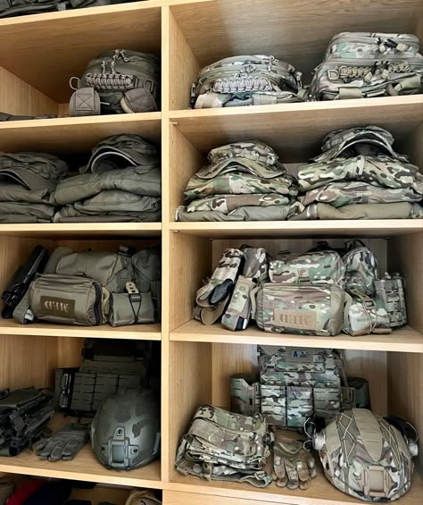 UF PRO, Claw Gear, Direct Action, 5.11, Protection Group DK… Tactical Gear Room, Military Gear Storage, Uf Pro, Tactical Gear Storage, Gear Room, Tactical Kit, Tactical Operator, Tactical Life, Army Gears