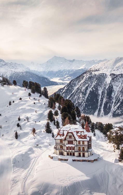 Villa Cassel in Snowy Riederalp in the Aletsch Arena in Switzerland Switzerland Travel Guide, Ticino Switzerland, Winter Travel Destinations, Winter Landscapes, Visit Switzerland, Beauty Places, Places In Europe, Switzerland Travel, Europe Travel Guide