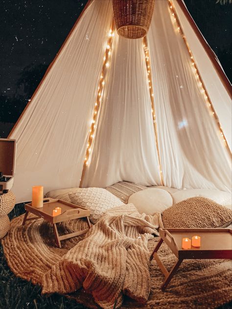 #picnic #teepee #romantic #coupleromantic #date #dateideas #decor #lovedetails #valentines #cozy Romantic Teepee Date, Indoor Tent Romantic, Dinner On Beach, Indoor Picnic Date, Teepee Picnic, Fairy Curtain Lights, String Light Wedding, Cozy Picnic, Indoor Tent