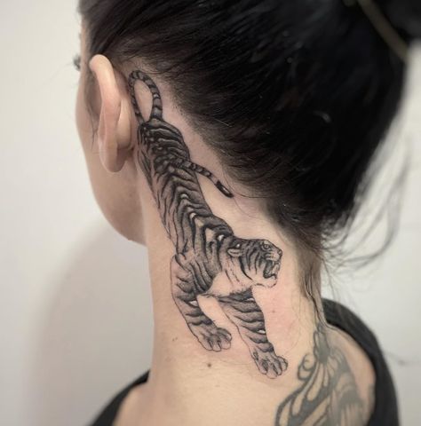 tiger tattoo on neck Tiger Tattoo Back, Tiger Butterfly Tattoo, Tiger Eyes Tattoo, Front Neck Tattoo, Tiger Tattoos, Tattoo Tiger, Side Neck Tattoo, Cuff Tattoo, Tiger Tattoo Design