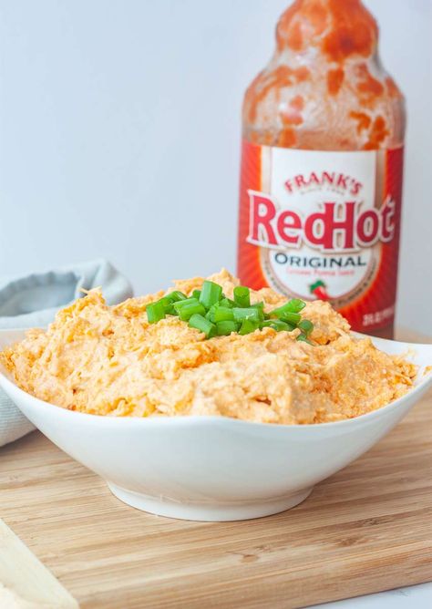 Franks Buffalo Chicken, Franks Buffalo Chicken Dip, Red Hot Chicken, Hot Chicken Dip, Hot Sauce Chicken, Garlic Hummus Recipe, Chicken Franks, Chicken Wing Dip, Chicken Cream Cheese