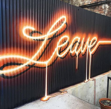 2,425 mentions J’aime, 10 commentaires - Type Gang (@type.gang) sur Instagram : "This neon effect is incredible. Lettering by @adamfu -- Tag #typegang to be featured -- #paint…" Hand Lettering For Beginners, Neon Effect, Hand Lettering Inspiration, Sign Writing, Graffiti Murals, Spray Paint Art, Graffiti Designs, Street Graffiti, Murals Street Art