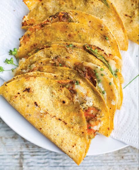 Squash Blossom Recipe, Zucchini Blossoms, Squash Blossoms, Best Gluten Free Recipes, Quesadilla Recipes, Summer Lunch, Garden Recipes, Squash Blossom, Quesadillas