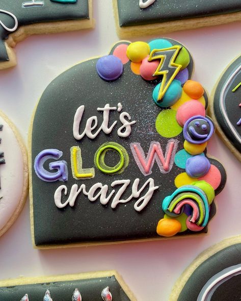 Instagram Neon Glow Party Cookies, Neon Cookies Glow, Glow In The Dark Cookies, Glow Party Cookies, Glow In The Dark Icing, Neon Cookies, Glow Dance Party, Splatter Cake, Double Digits Birthday